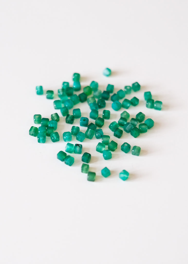 blokjes kralen groene onyx
