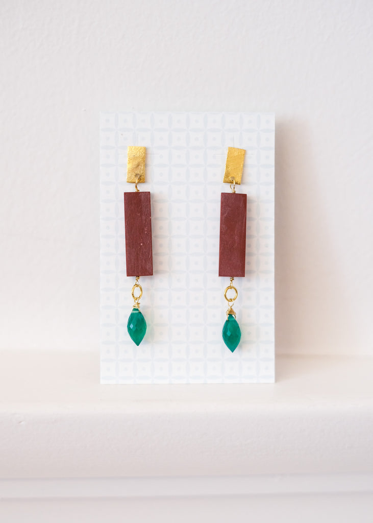 oorstekers met rode jaspis en groene onyx