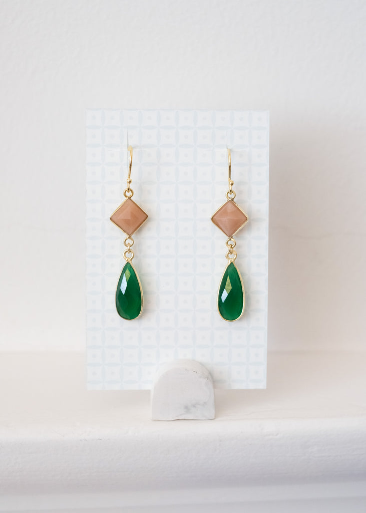 oorbellen met groene onyx en maansteen
