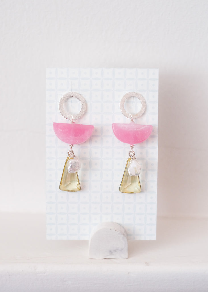 zilveren oorstekers met roze muranoglas en edelstenen