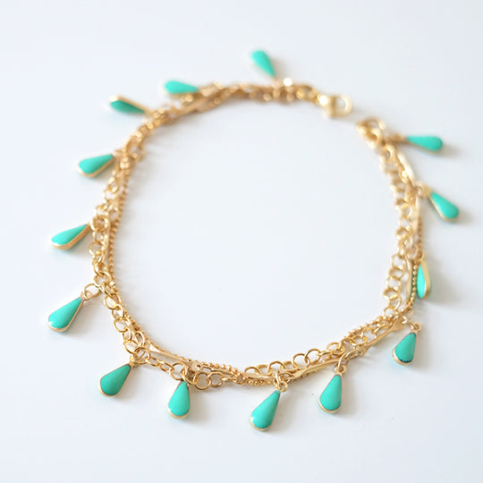 Armbandje met ketting