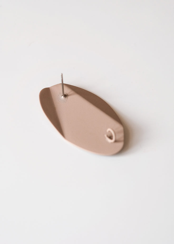 beige oorstekers