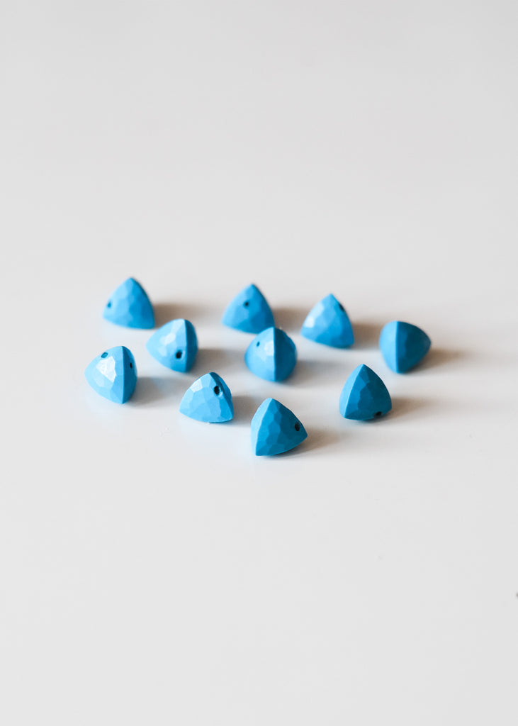 blauwe howliet briolettes