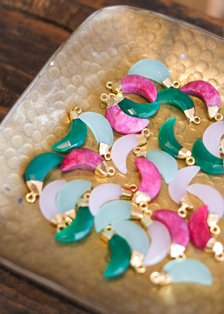 maan hanger roze chalcedoon