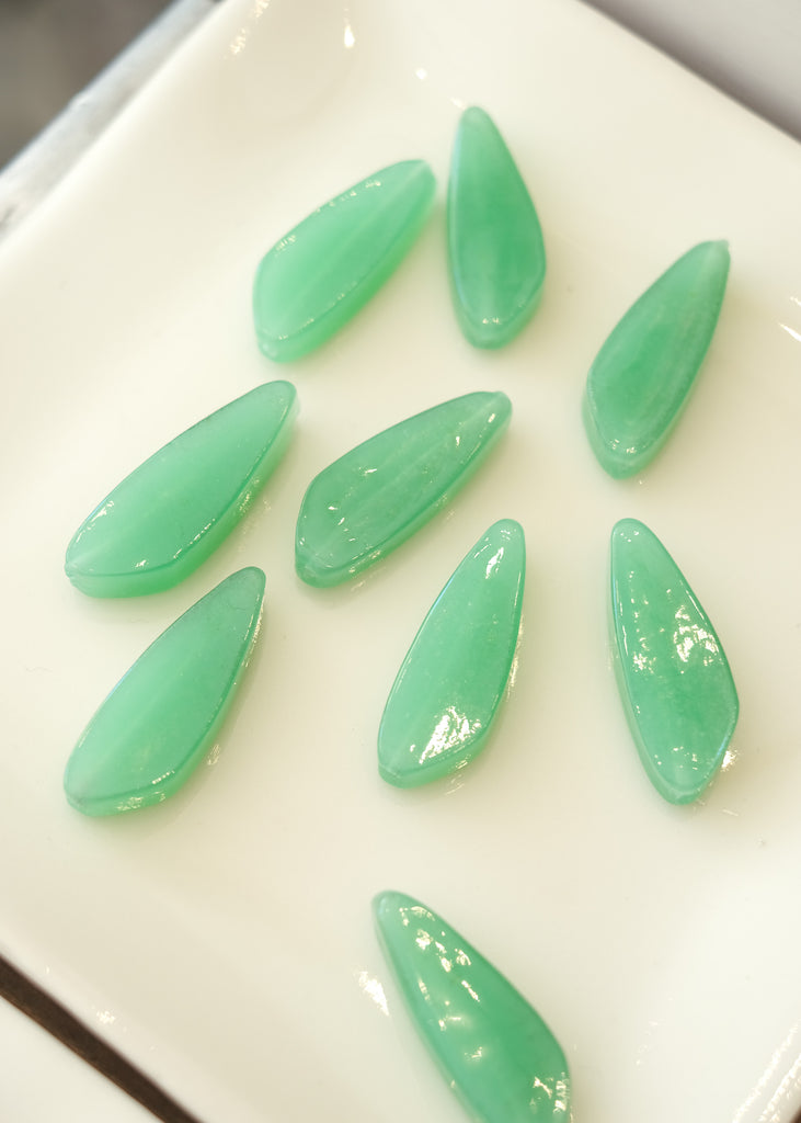 muntgroene kralen om sieraden te maken