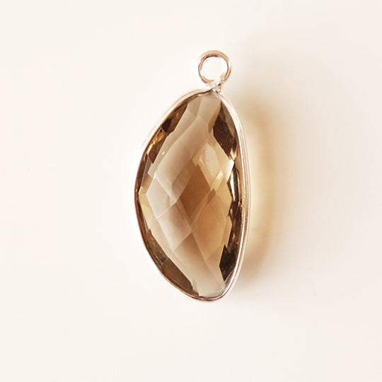 Hanger halve maan rookkwarts, zilver