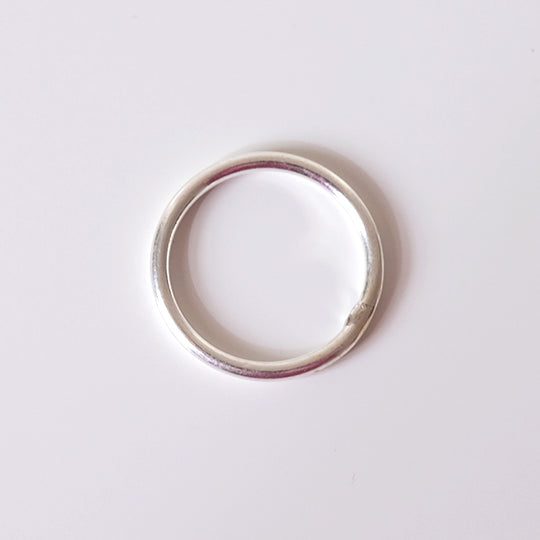 Gesloten ringetje zilver, 12 mm